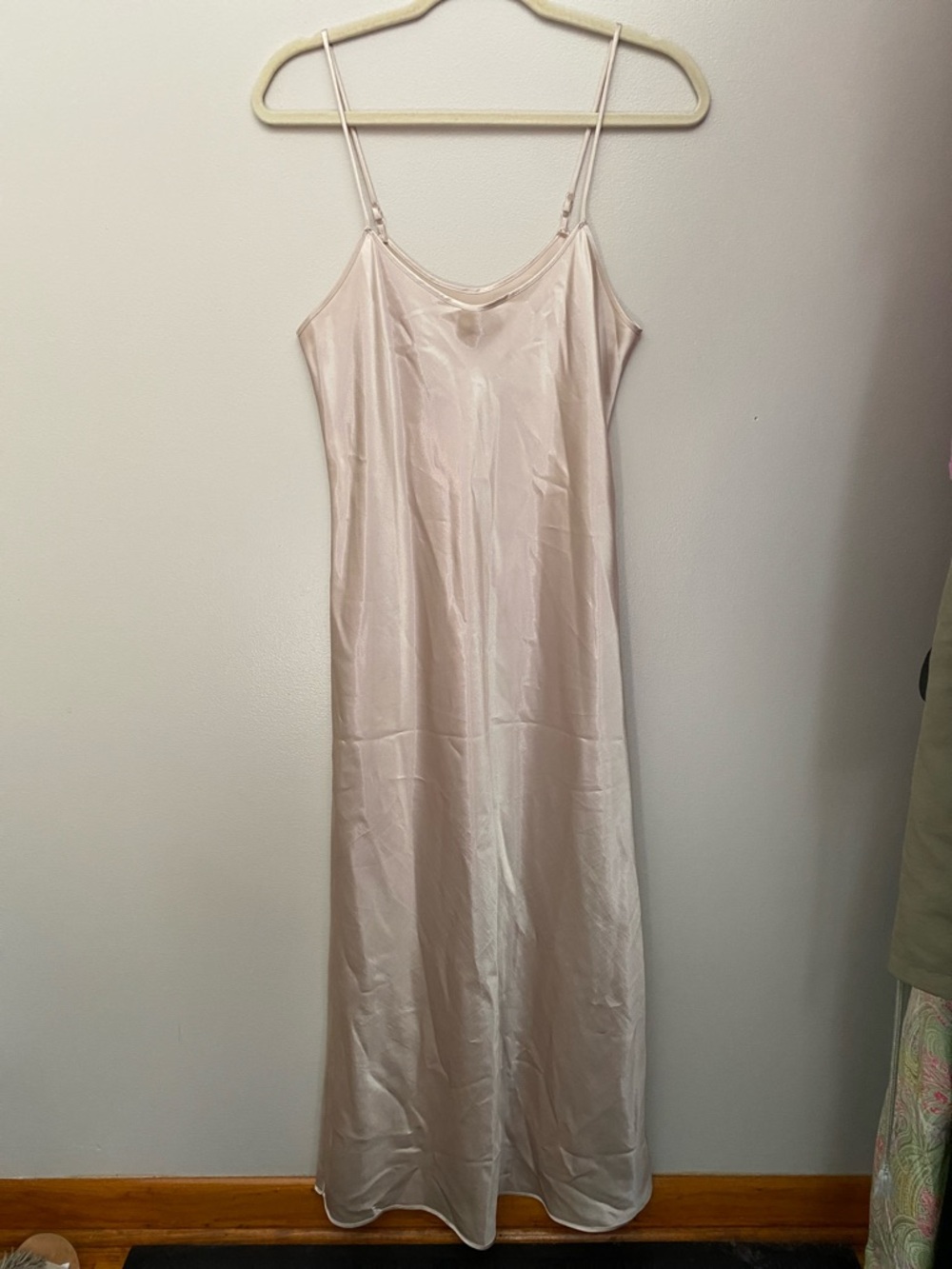 Farr West Beige Shiny Slip Dress Size 34 / 8